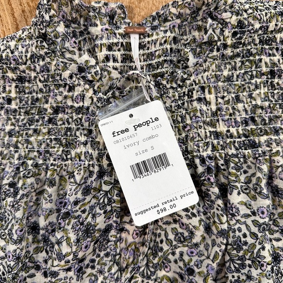 NWT Free People Black and White Floral Blouse Small - Picture 3 of 7
